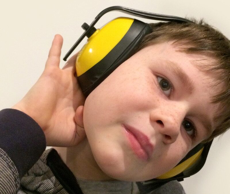 benefits of noise cancelling headphones for autism
