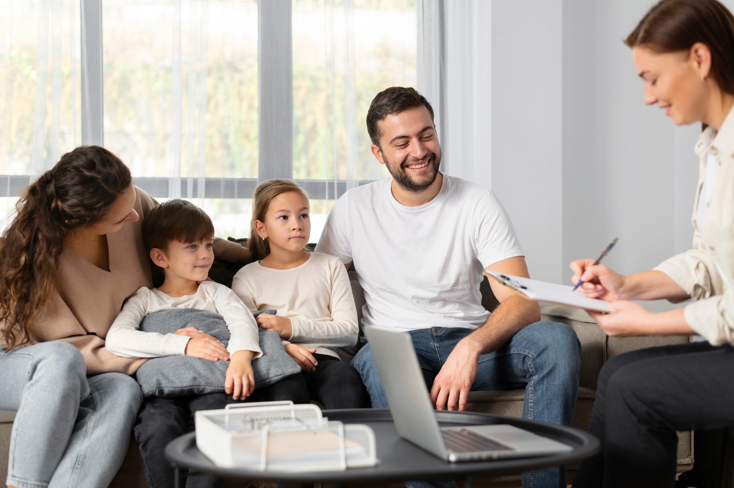 close up family talking therapist 2 1 scaled