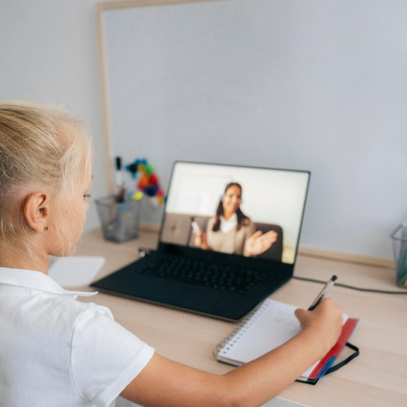 young girl paying attention online class 1